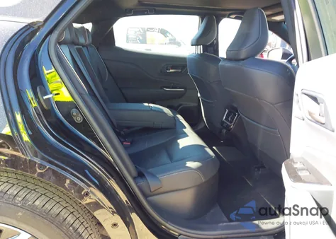 2024 Toyota Crown Xle z USA, uszkodzony, nr VIN JTDAAAAF3R3028252